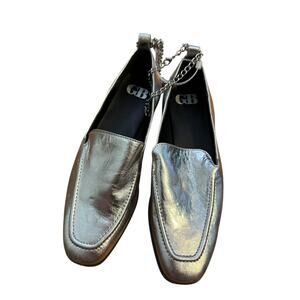 Silver leather loafers with chain